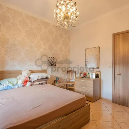 Cosy Private 6 Minutes Walk From The Airport * Gudja